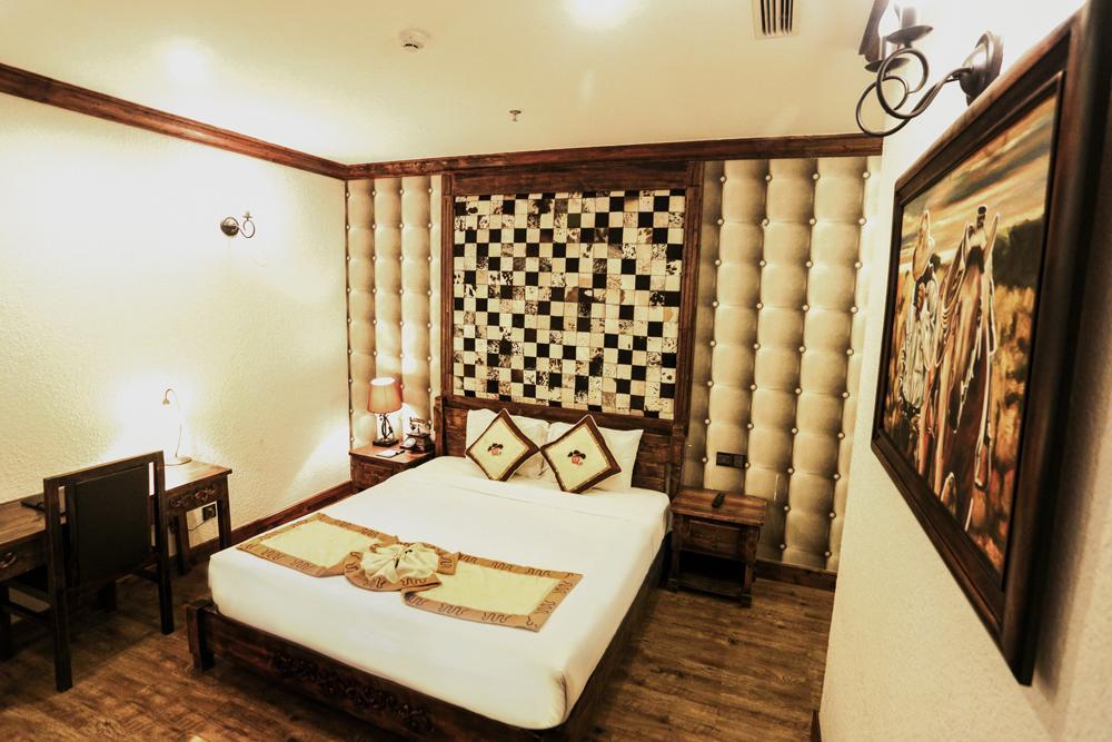 Seventeen Saloon Hotel Da Nang Exterior foto